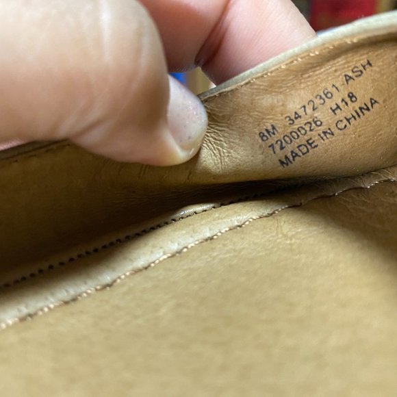 Frye Carrie Leather Slip on Flats in Ash sz 8M  EUC - Picture 5 of 5